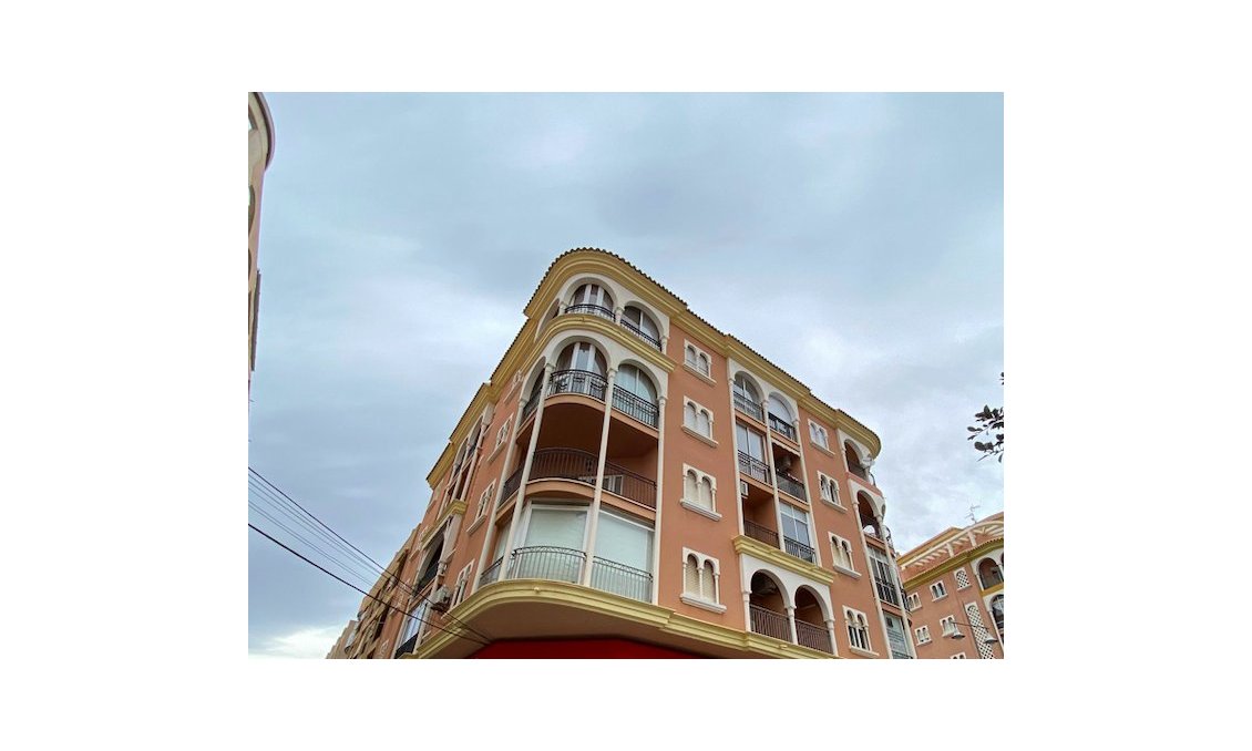 Resale - Apartment -
Torrevieja - Costa Blanca