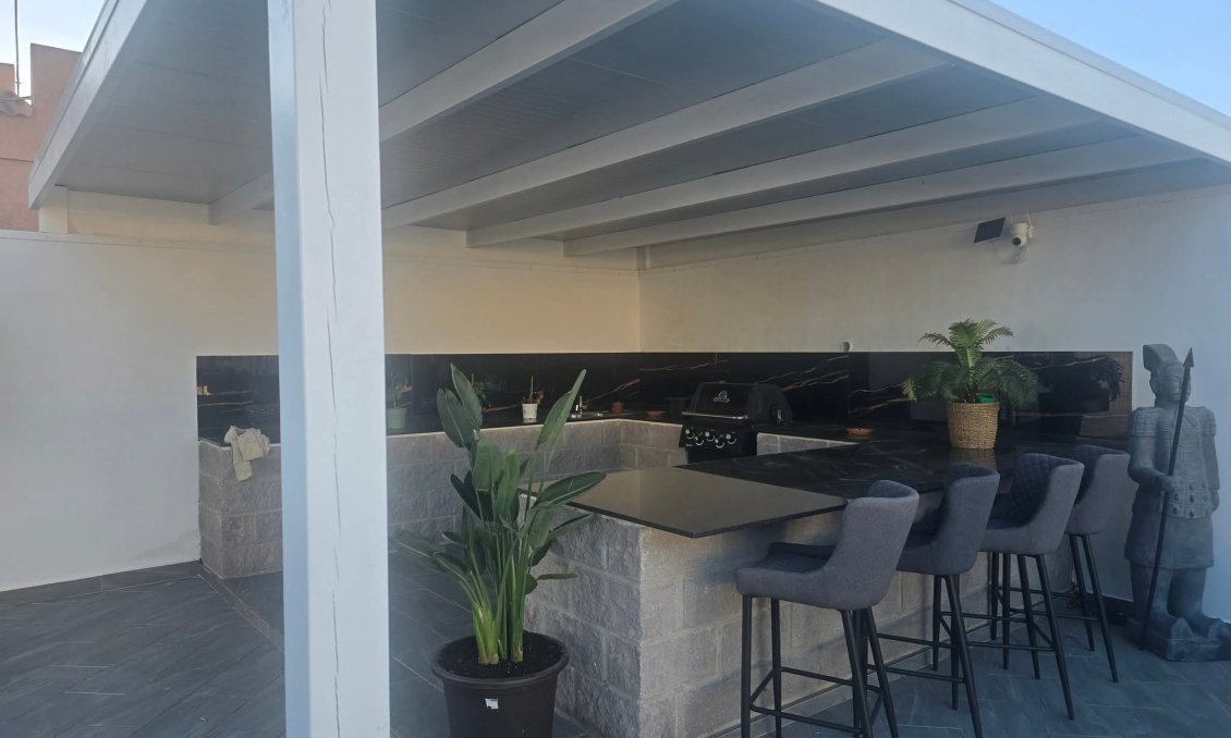 Használt Ingatlanok - Villa -
Rojales - Inland