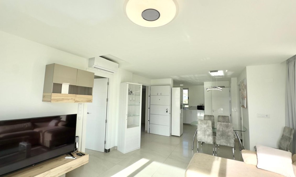 Resale - Apartment -
Finestrat