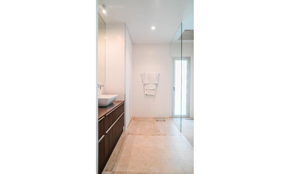 Segunda mano - Villa -
Orihuela - Las Colinas Golf