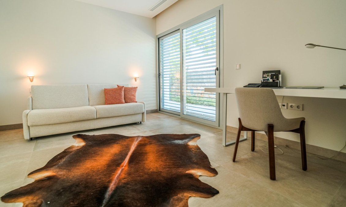 Segunda mano - Villa -
Orihuela - Las Colinas Golf