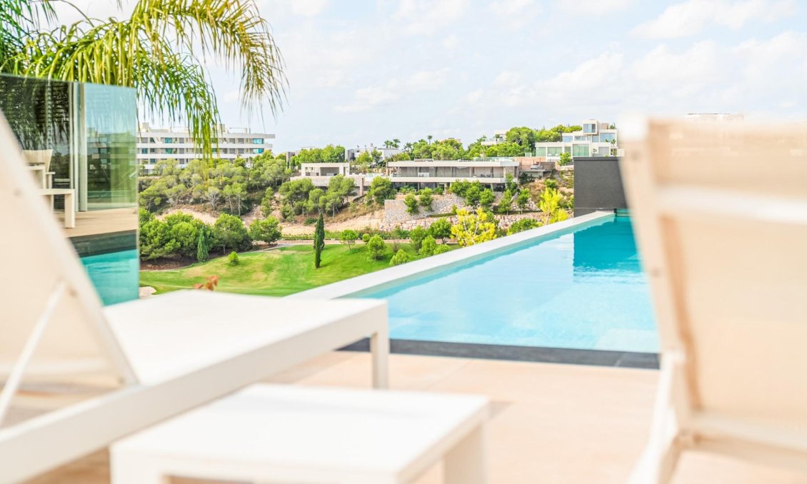 Segunda mano - Villa -
Orihuela - Las Colinas Golf