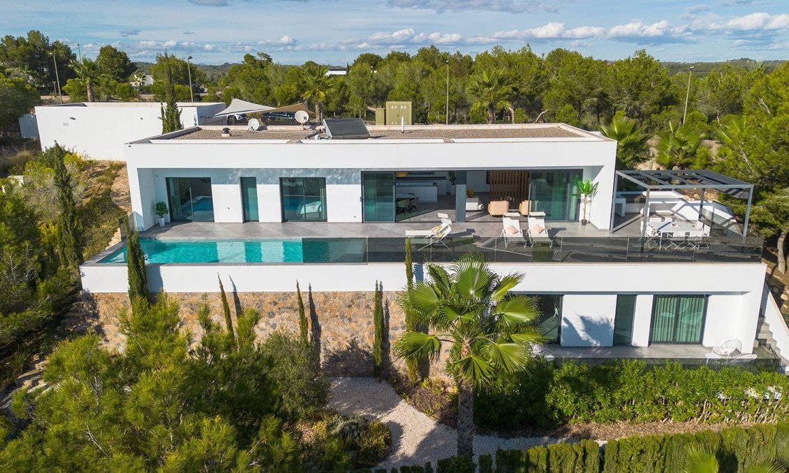 Segunda mano - Villa -
Orihuela - Las Colinas Golf