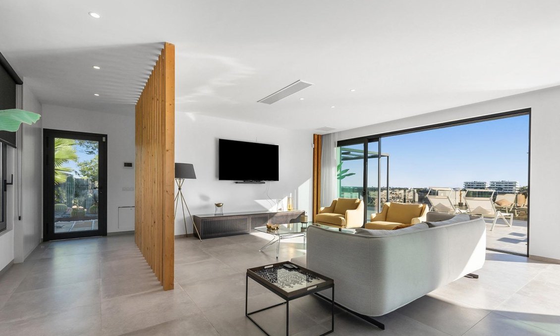 Segunda mano - Villa -
Orihuela - Las Colinas Golf