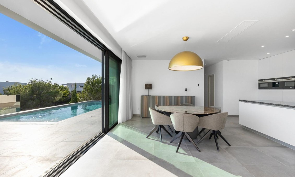 Segunda mano - Villa -
Orihuela - Las Colinas Golf