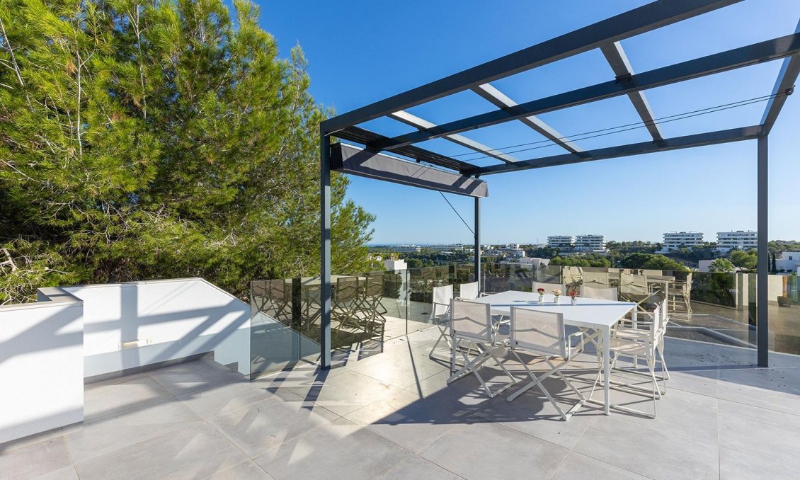 Segunda mano - Villa -
Orihuela - Las Colinas Golf