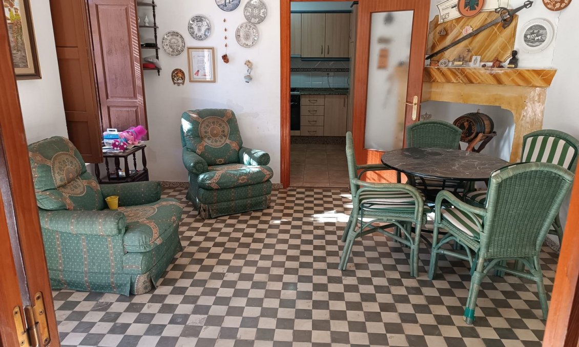 Segunda mano - Villa -
Yecla - Inland