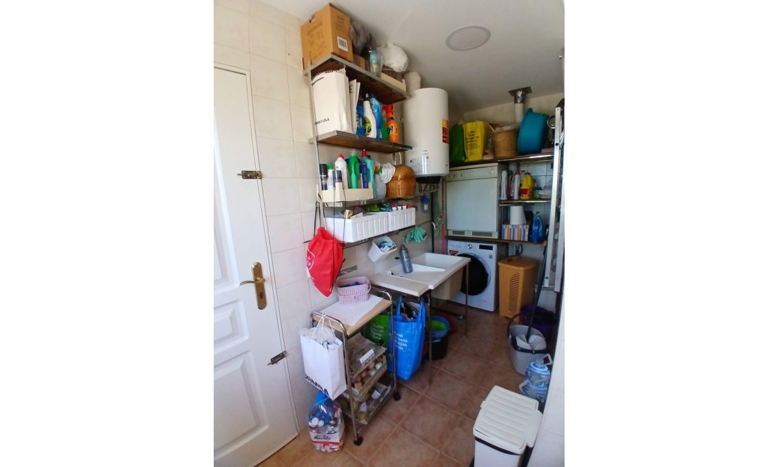 Segunda mano - Villa -
Yecla - Inland