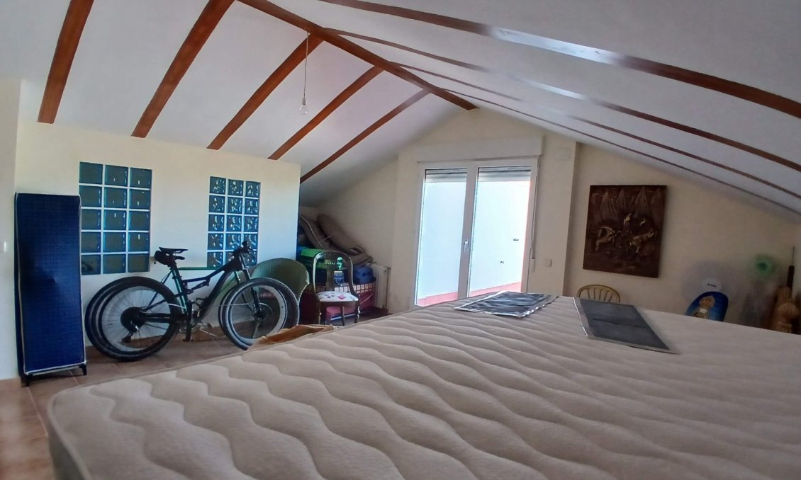 Segunda mano - Villa -
Yecla - Inland