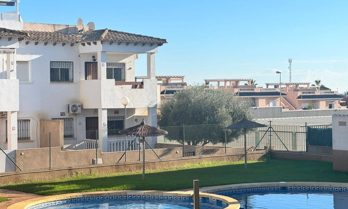 Segunda mano - Duplex -
Orihuela - Los Balcones Y Los Altos