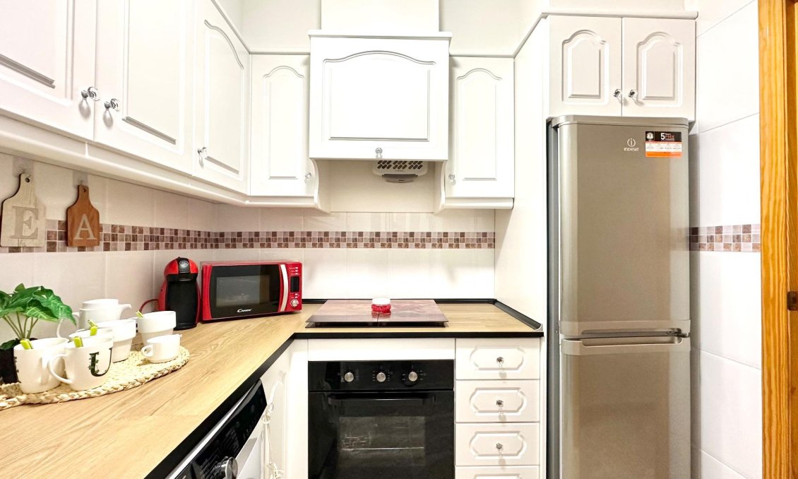 Resale - Apartment -
Torrevieja - Centro