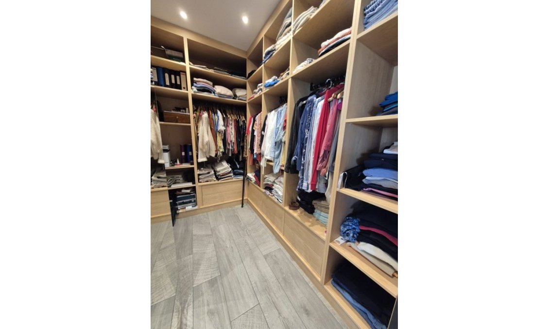 Resale - Villa -
La Finca Golf Resort - Inland