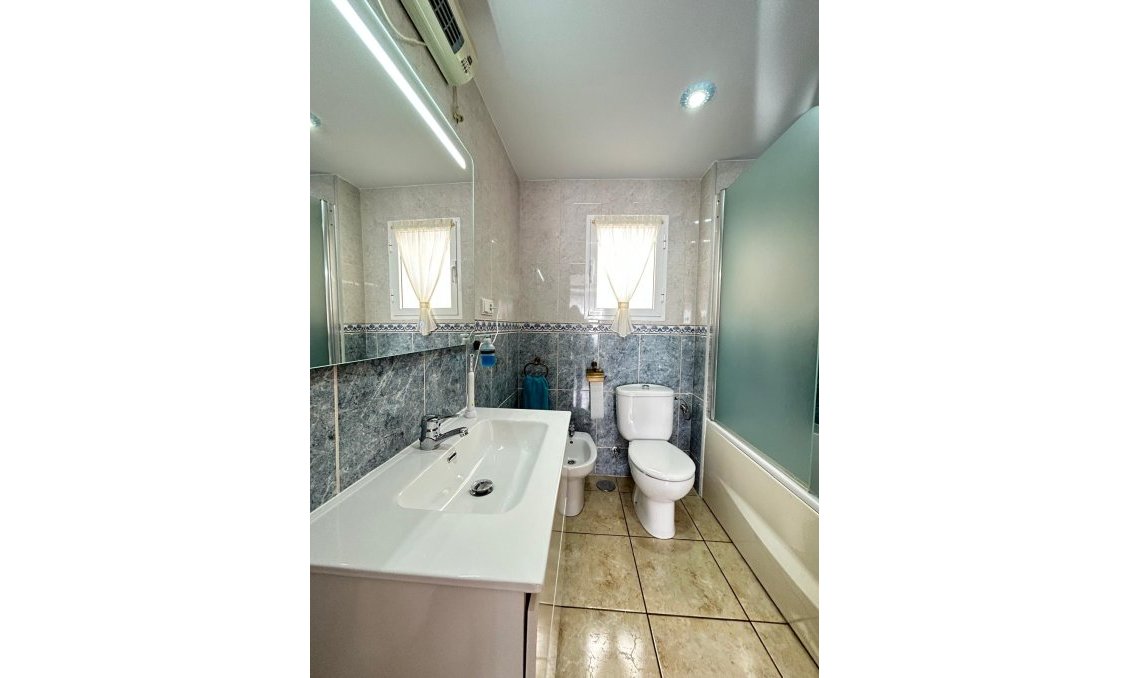 Revente - Appartement -
Santa Pola - Costa Blanca