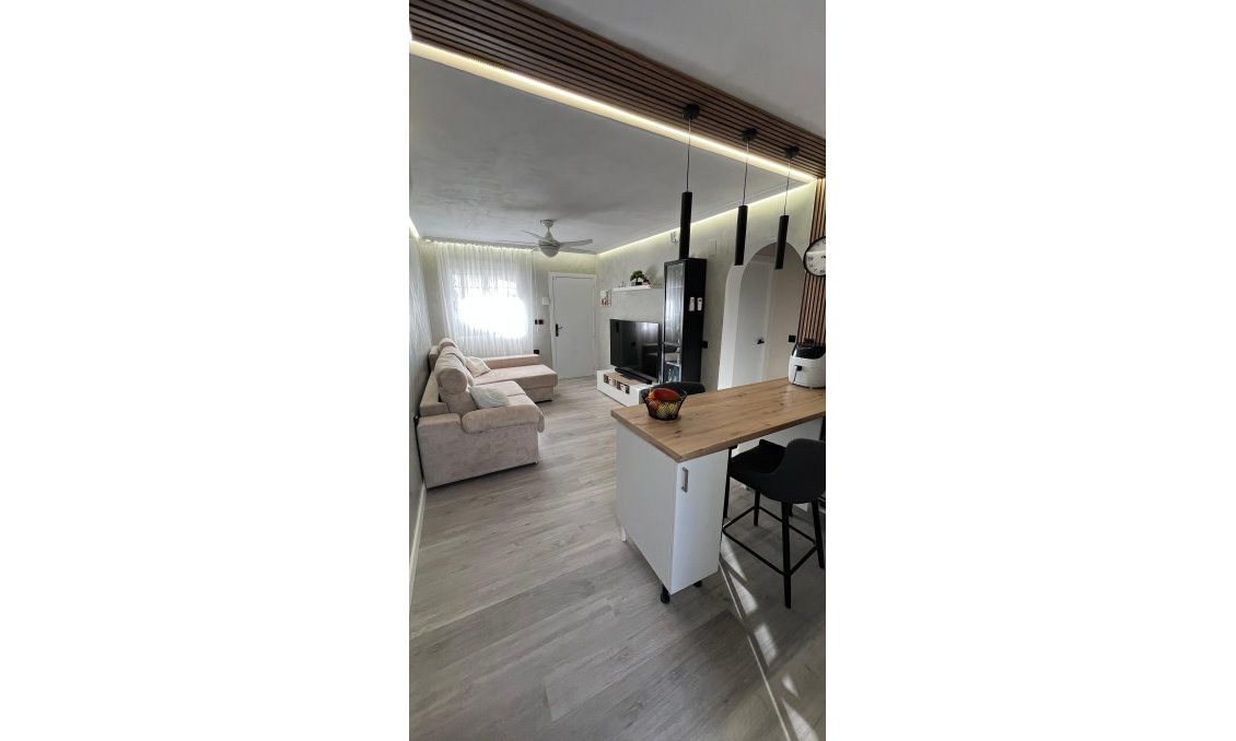 Revânzare - Bungalou -
Torrevieja - Costa Blanca