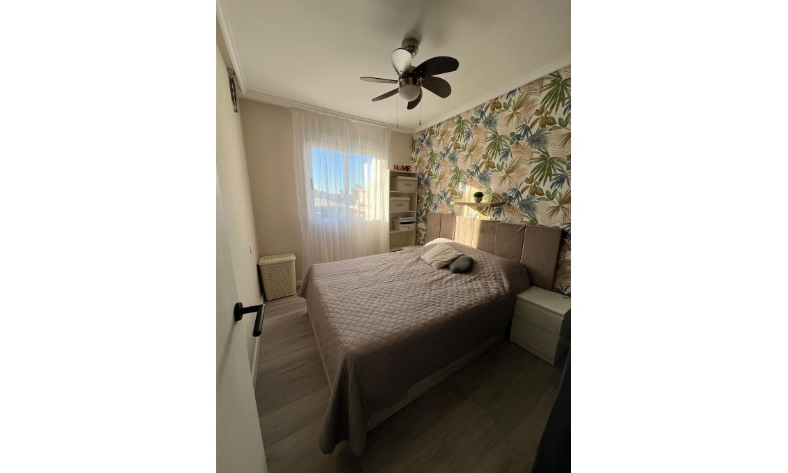 Revânzare - Bungalou -
Torrevieja - Costa Blanca