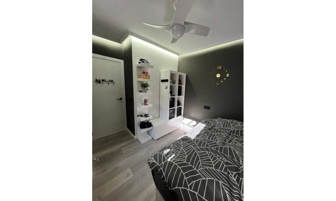 Revânzare - Bungalou -
Torrevieja - Costa Blanca