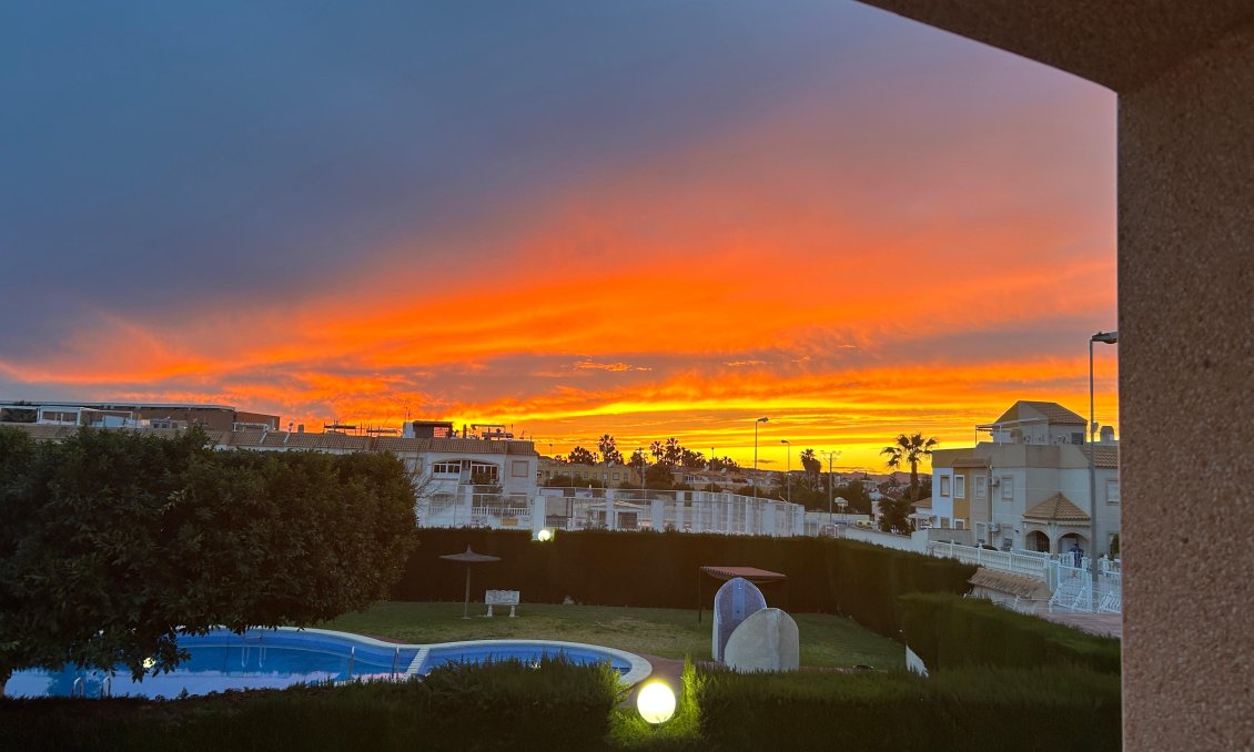 Revânzare - Bungalou -
Torrevieja - Costa Blanca