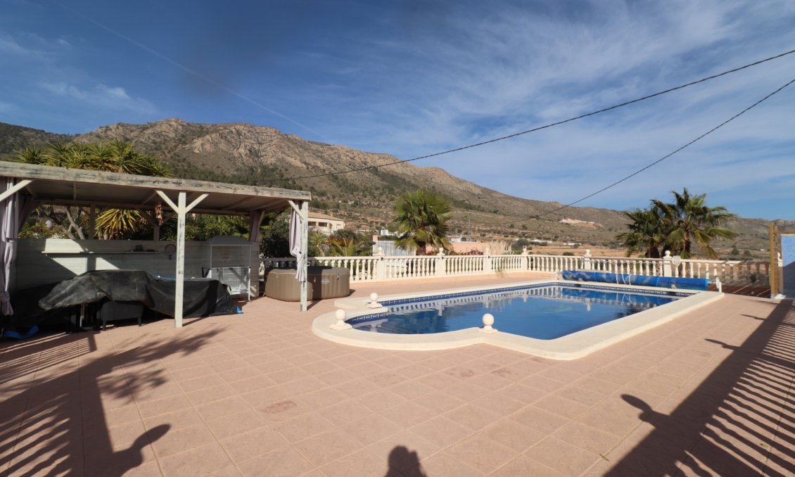 Revânzare - Vilă -
La Romana - Inland