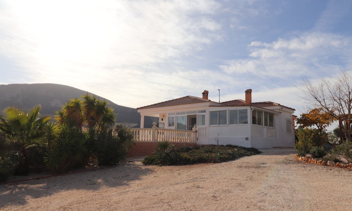 Revânzare - Vilă -
La Romana - Inland