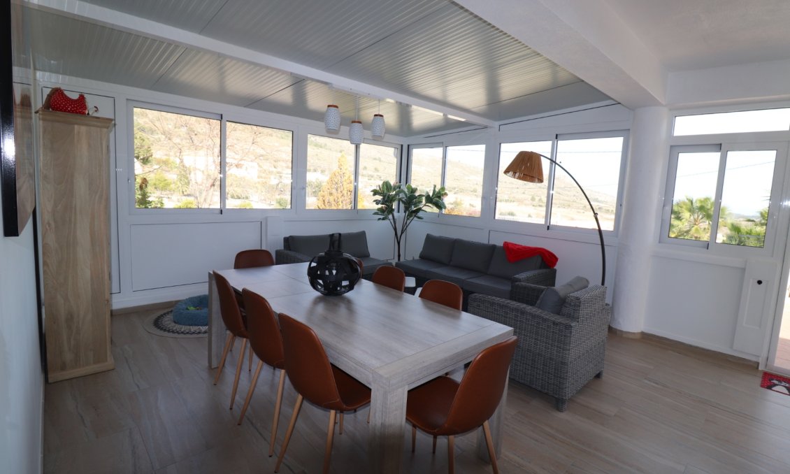 Revânzare - Vilă -
La Romana - Inland