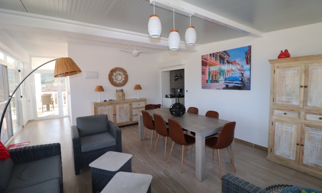 Revânzare - Vilă -
La Romana - Inland