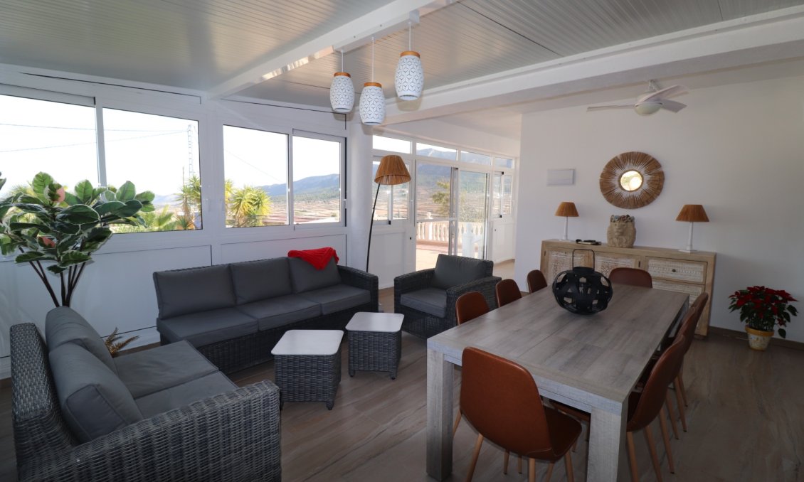 Revânzare - Vilă -
La Romana - Inland