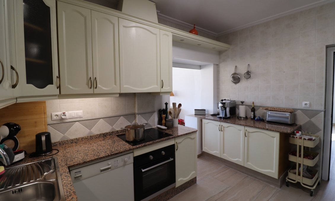 Revânzare - Vilă -
La Romana - Inland