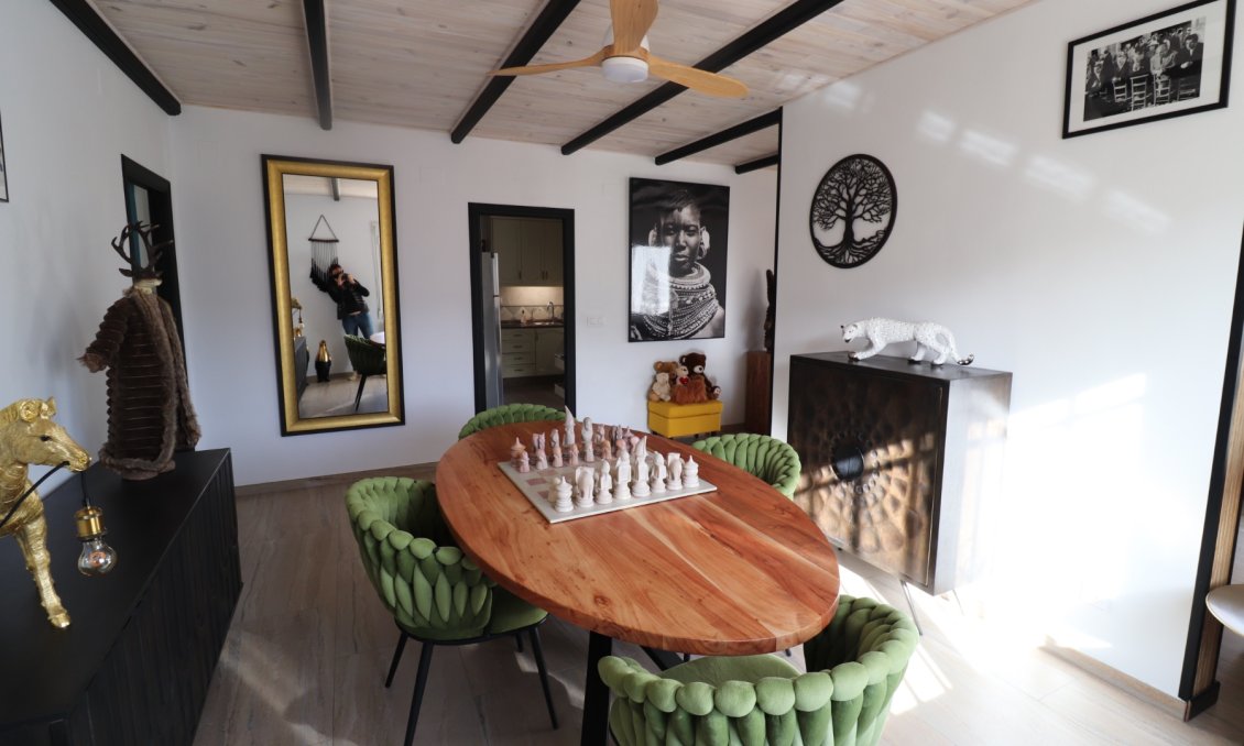 Revânzare - Vilă -
La Romana - Inland