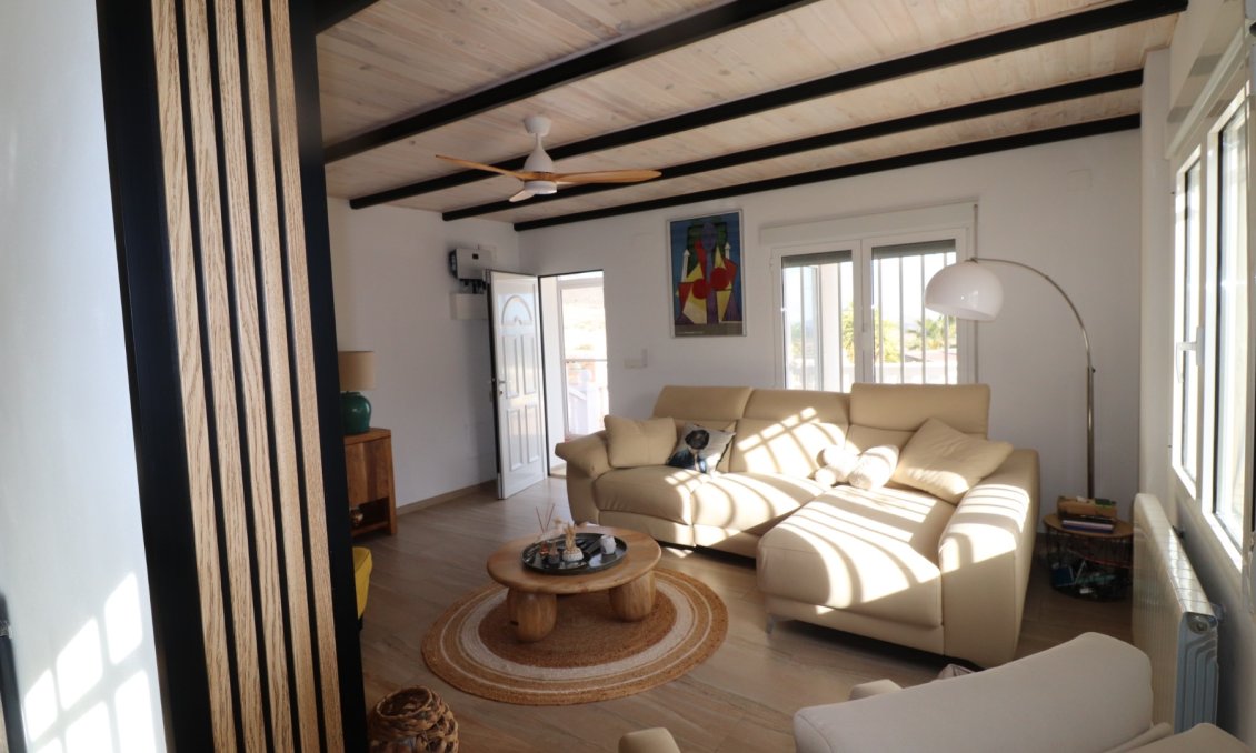 Revânzare - Vilă -
La Romana - Inland