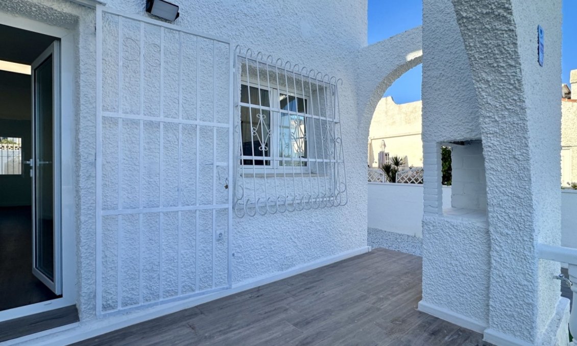 Revânzare - Bungalou -
Orihuela Costa - Costa Blanca