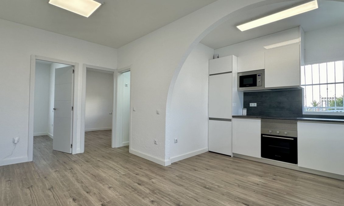 Revânzare - Bungalou -
Orihuela Costa - Costa Blanca