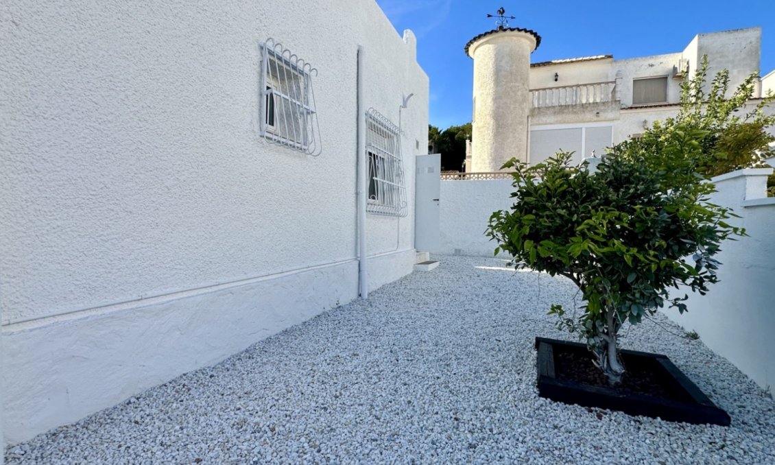 Revânzare - Bungalou -
Orihuela Costa - Costa Blanca