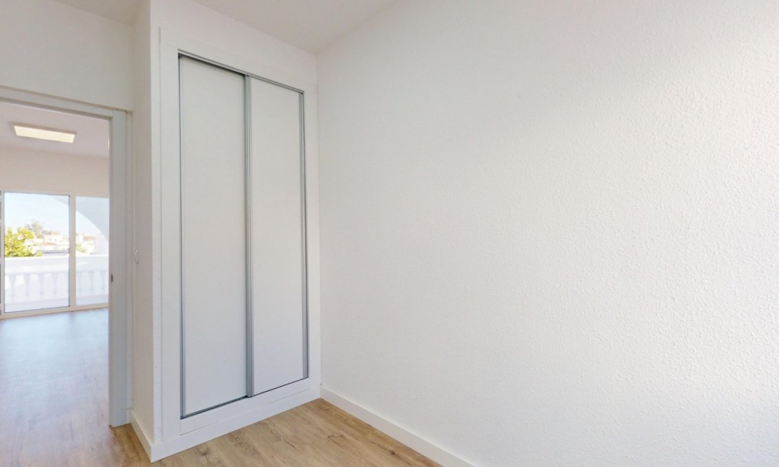 Revânzare - Bungalou -
Orihuela Costa - Costa Blanca