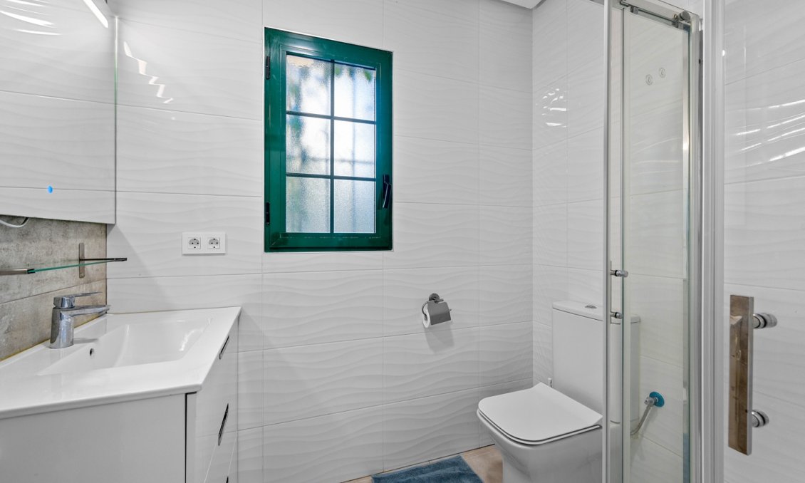 Revânzare - Vilă -
Orihuela Costa - Costa Blanca