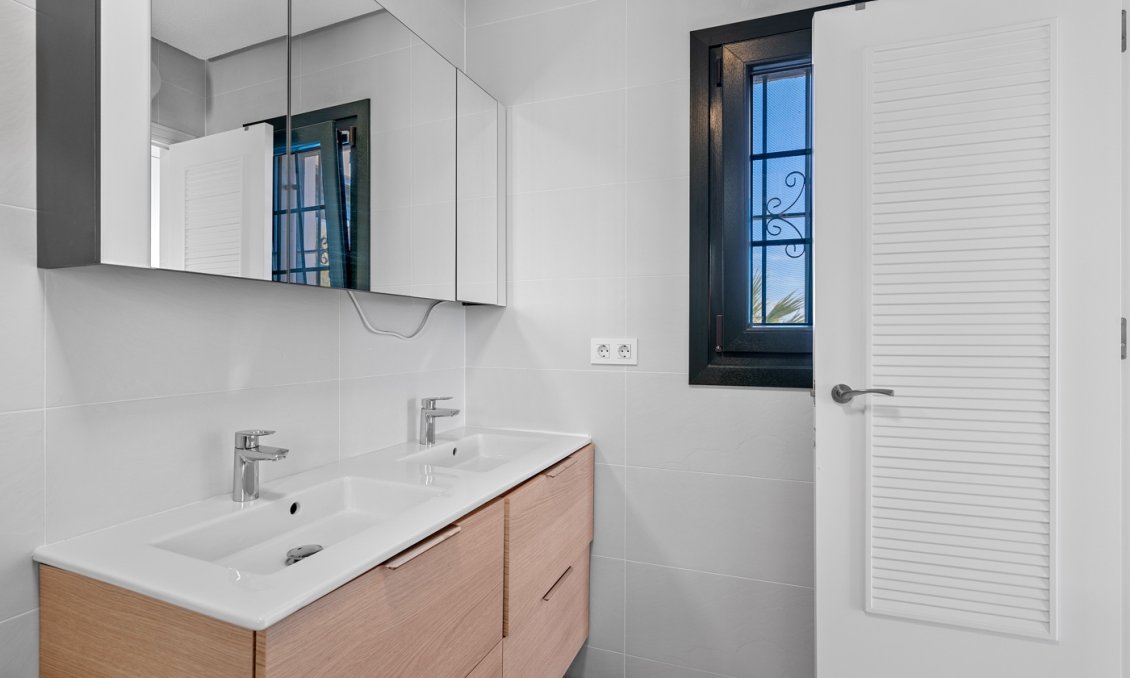 Revânzare - Vilă -
Orihuela Costa - Costa Blanca