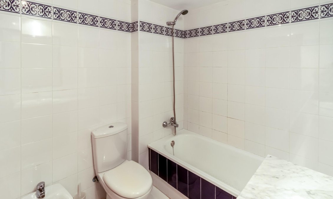 Revente - Appartement -
Torrevieja - Playa de los Locos