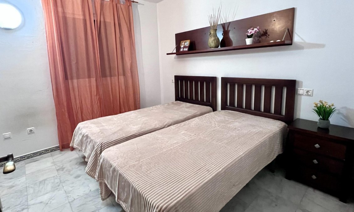 Revente - Appartement -
Torrevieja - Playa de los Locos