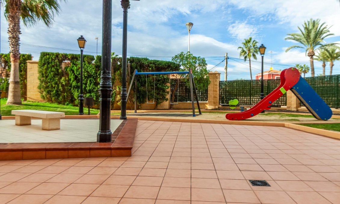 Revente - Appartement -
Torrevieja - Playa de los Locos