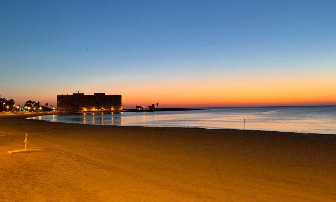 Revente - Appartement -
Torrevieja - Playa de los Locos