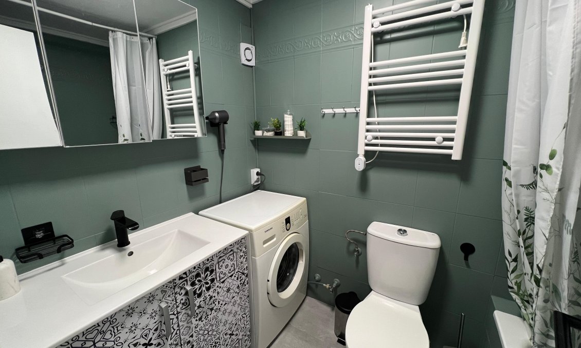 Resale - Bungalow -
Torrevieja - Costa Blanca