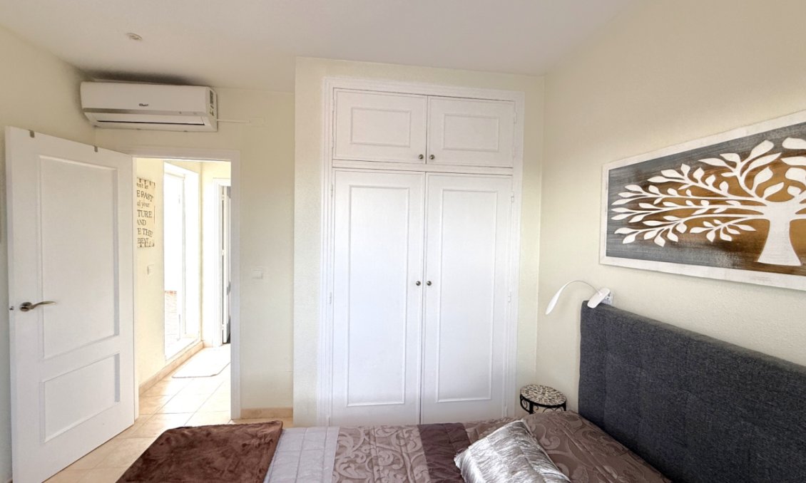 Használt Ingatlanok - Apartman -
Orihuela - Inland