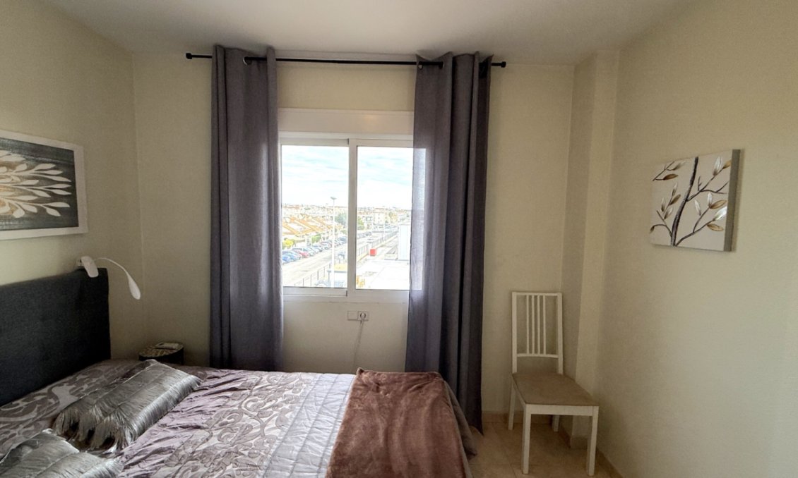 Használt Ingatlanok - Apartman -
Orihuela - Inland