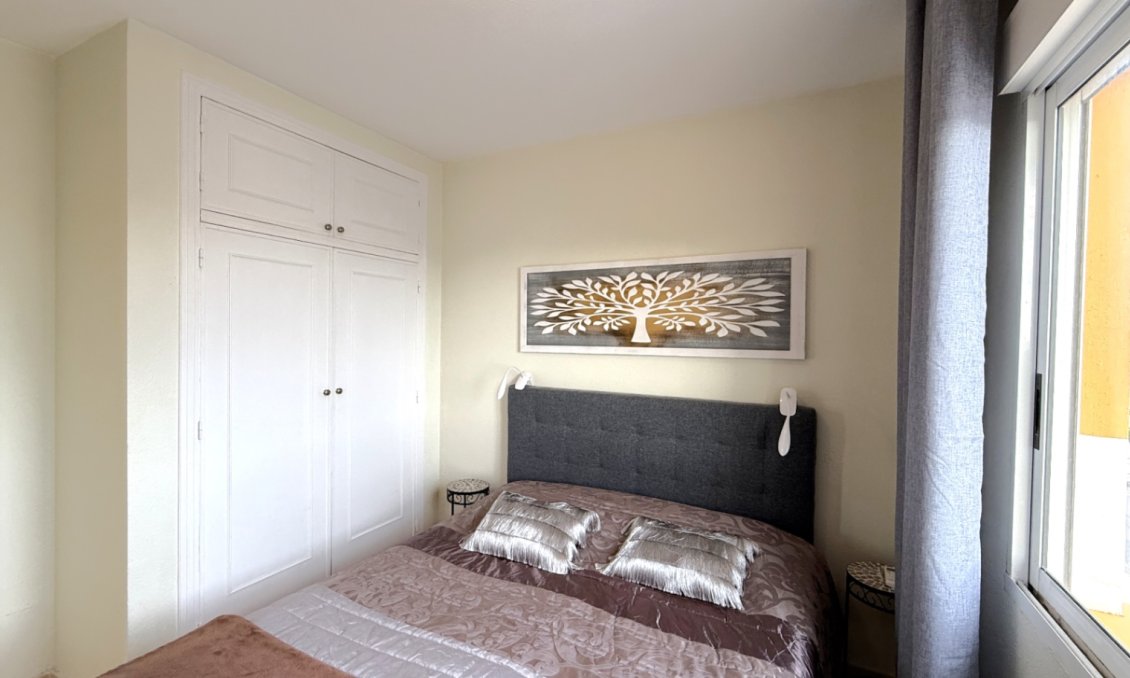 Használt Ingatlanok - Apartman -
Orihuela - Inland