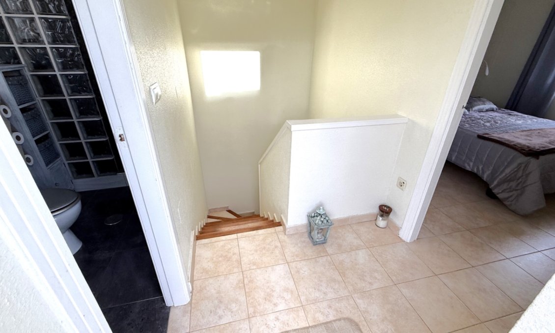 Használt Ingatlanok - Apartman -
Orihuela - Inland