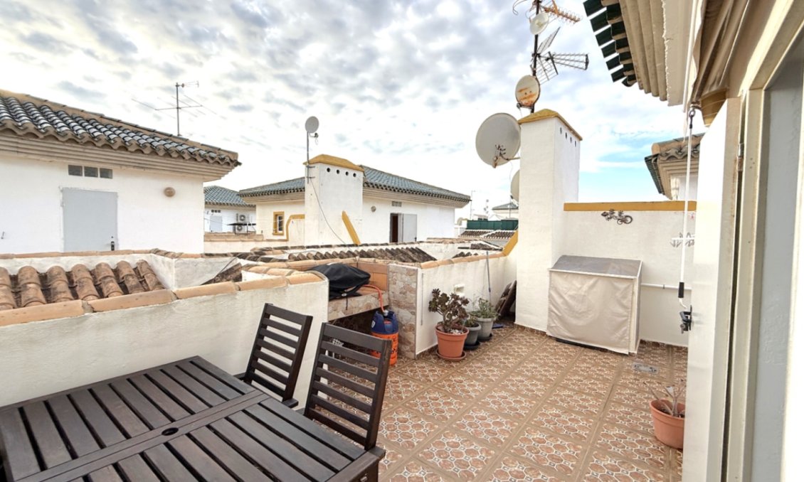 Használt Ingatlanok - Apartman -
Orihuela - Inland