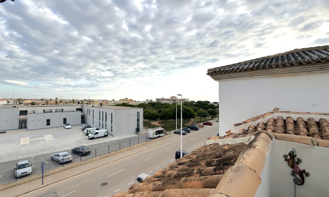 Használt Ingatlanok - Apartman -
Orihuela - Inland