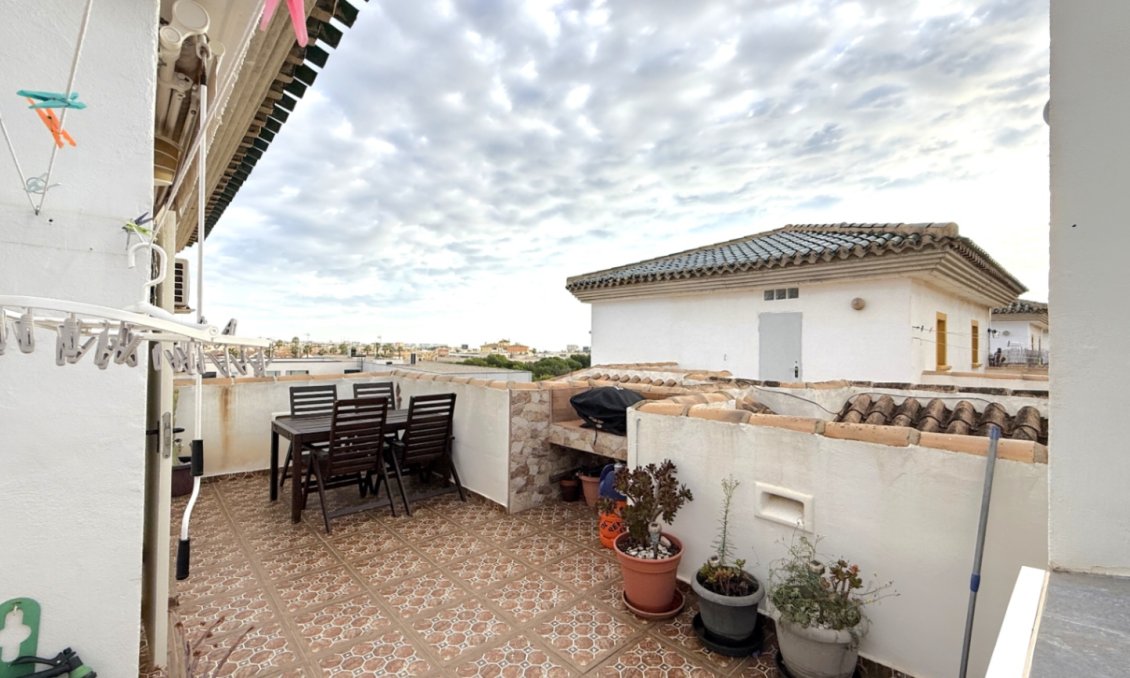 Használt Ingatlanok - Apartman -
Orihuela - Inland