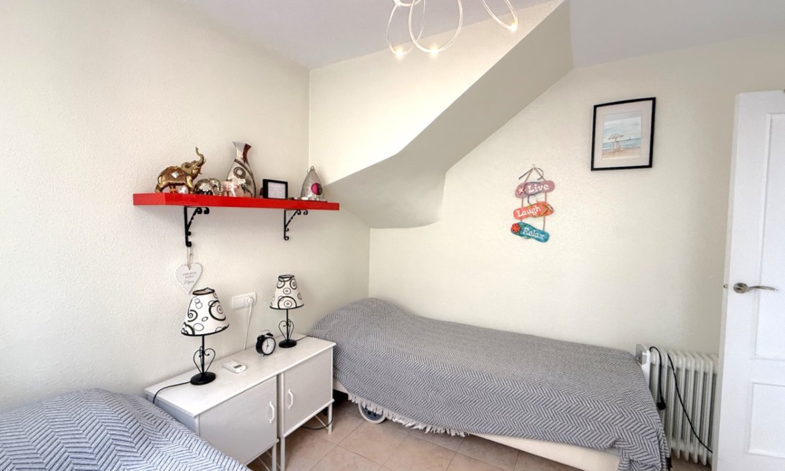 Használt Ingatlanok - Apartman -
Orihuela - Inland