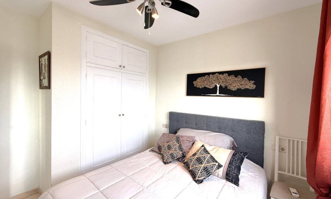 Használt Ingatlanok - Apartman -
Orihuela - Inland