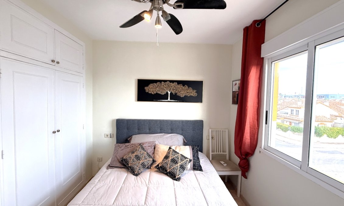 Használt Ingatlanok - Apartman -
Orihuela - Inland